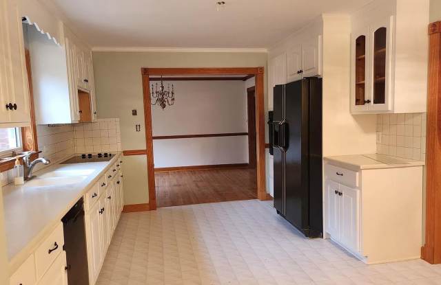 Room in 3 Bedroom Home in Charlotte Gallery 1