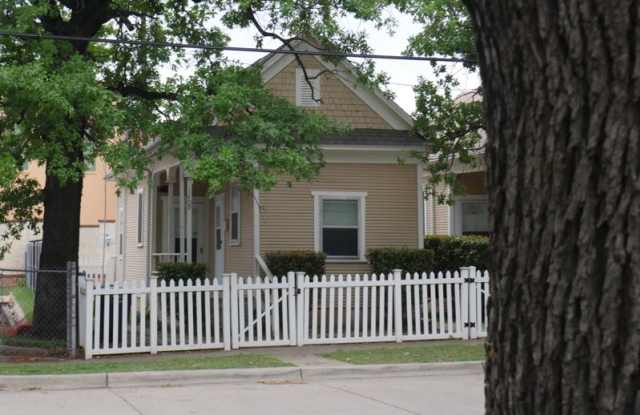 1409 N Commerce St - 1409 North Commerce Street, Fort Worth, TX 76164