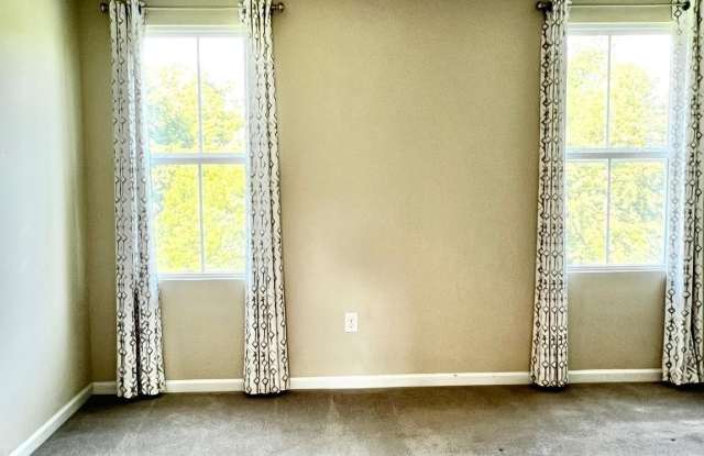 123 WYE OAK DRIVE photos photos