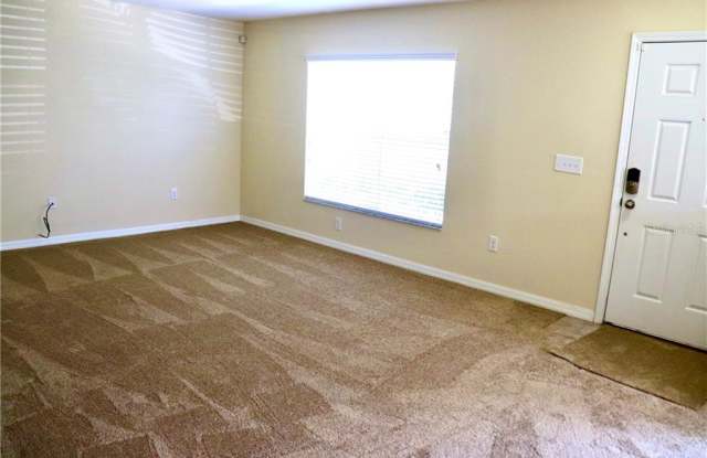 9796 TRUMPET VINE LOOP Gallery 3