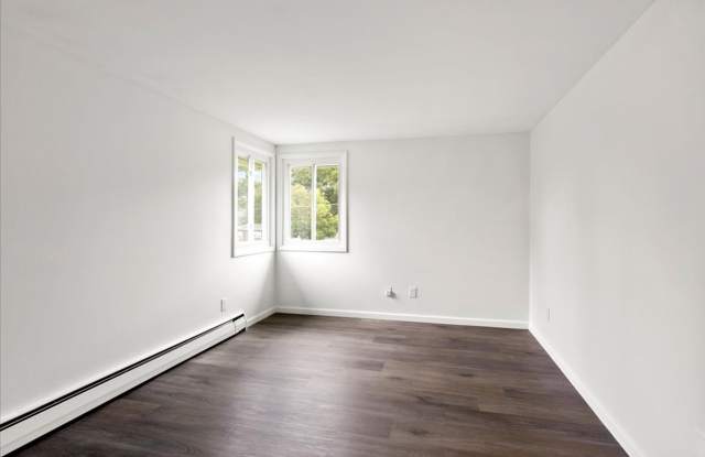 Burke Crest Apartments Gallery 4