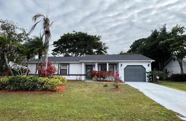 2774 Southeast Brevard Avenue photos photos