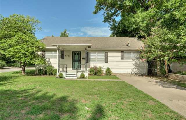 4701 N Peniel Avenue Gallery 1