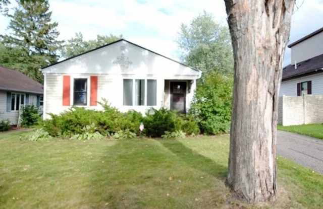 Click the “Apply Now” button or email wapmrentals@gmail.com for a prompt response. [MARSHFIELD] Gallery 3