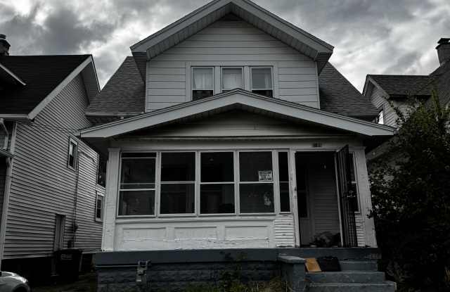 2225 Academy Ave photos photos