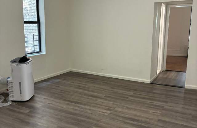 2755 Reservoir Avenue photos photos