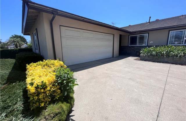 4880 Hazelnut Avenue - 4880 Hazelnut Avenue, Seal Beach, CA 90740
