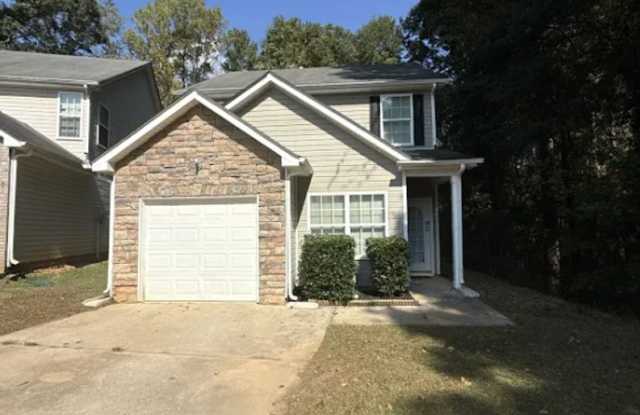 3 Bed and 2.5 Bath in Jonesboro! Gallery 4