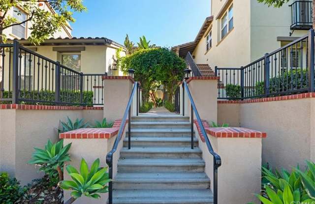 28 vintage - 28 Vintage, Irvine, CA 92620