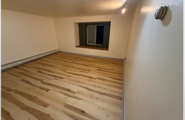 218 Butler Gallery 4