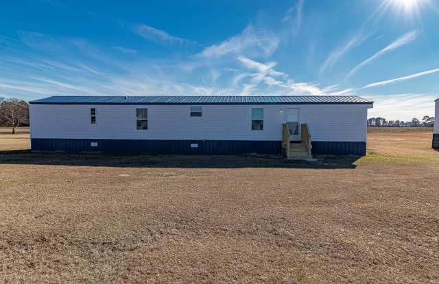 IMMACULATE 3 BR | 2 BA in Pikeville! Lawn Care  Trash Pick-Up Included! photos photos