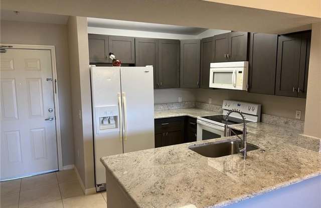 8294 Key Royal Cir Gallery 1