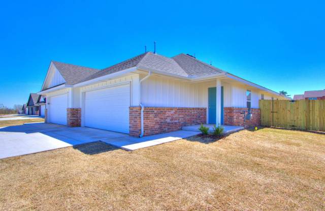 3 Bedroom 2 Car Garage In El Reno!!!! Gallery 4