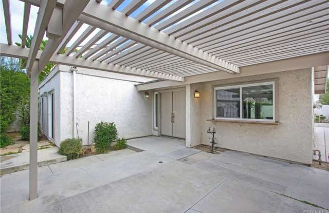 24301 Tahoe Court Gallery 2