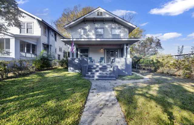 2348 Court R Gallery 2
