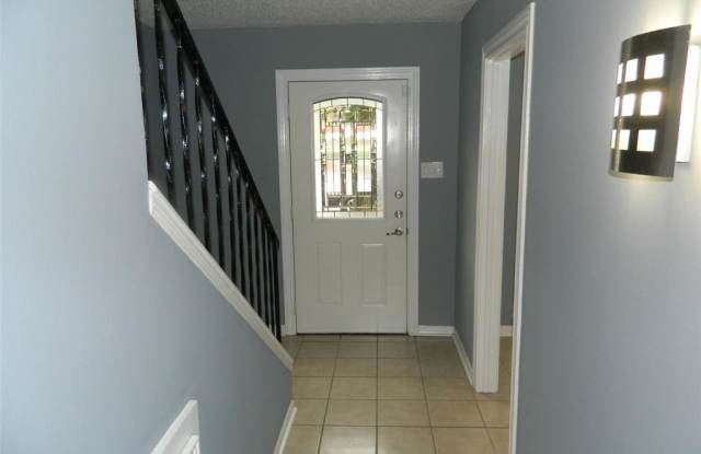 5221 Arboles Drive Gallery 2