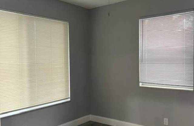 1107 N 17 Ave. photos photos