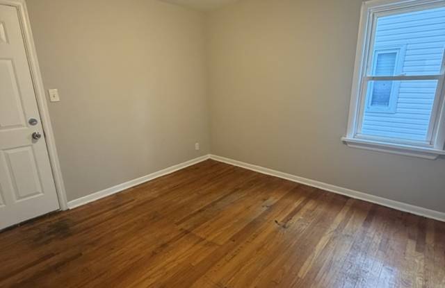 18424 Maple Heights Boulevard Gallery 4