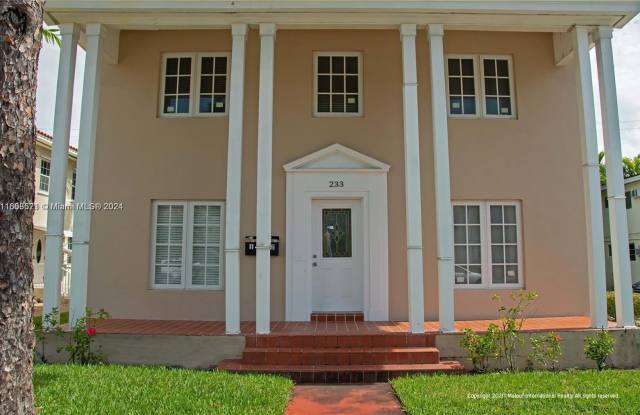 233 Madeira Ave - 233 Madeira Avenue, Coral Gables, FL 33134
