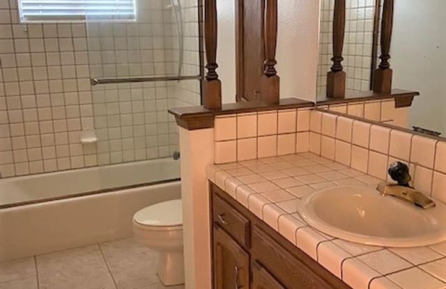 2834 S. Conyer - 2834 South Conyer Street, Visalia, CA 93277