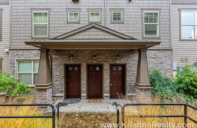 Perfect Location! 2 Bedroom, 2.5 Bathroom! Minutes to Quatama Max Station, Intel  Orenco Shopping! Water/Sewer/Trash Utility Included In Rent! - 614 Northeast Newstead Lane, Hillsboro, OR 97006