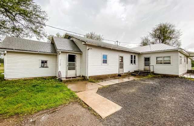 4208 S Herren Rd - 4208 South Herren Road, Reno County, KS 67501