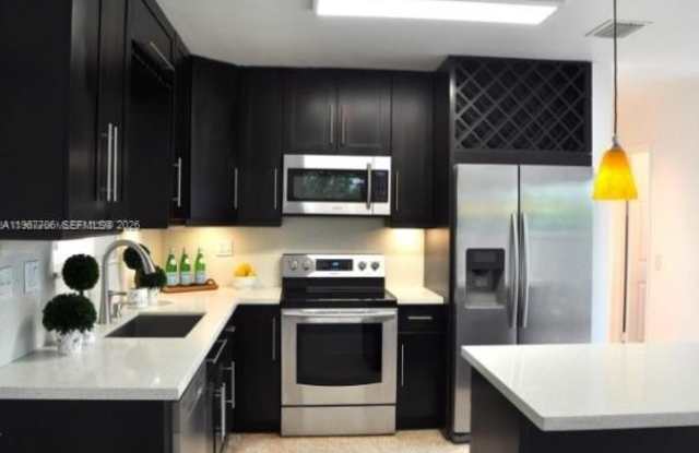 2401 SW 31st Ave - 2401 Southwest 31st Avenue, Miami, FL 33145