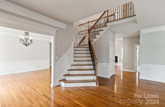 3006 Springs Farm Lane Gallery 3