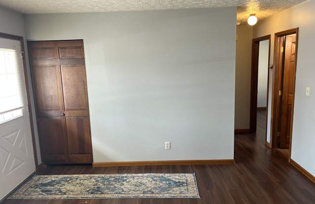 84 E Franklin Gallery 2