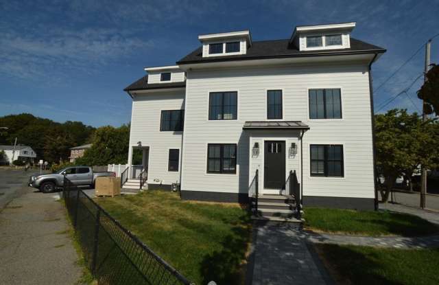 112 Lynde St photos photos