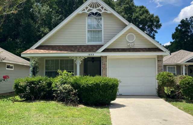 2 Bed/2 Bath Home with One-Car Garage and Large Backyard with Patio photos photos
