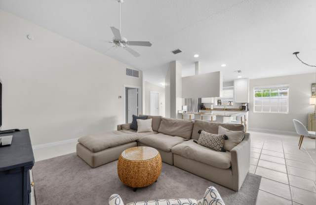 3136 VERDMONT Lane Gallery 4
