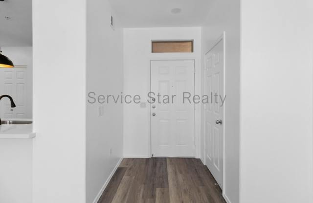 20100 N 78th Pl Gallery 4