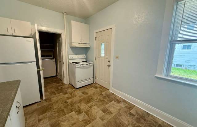 3 Bed 2 Bath Single Family Home in Wausau Gallery 3