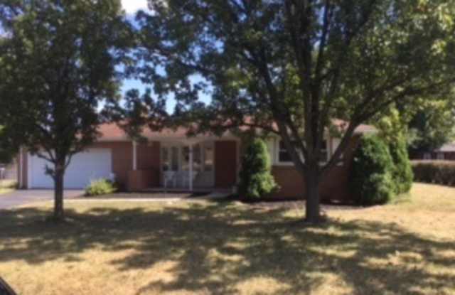 Rancher 3 Bedroom 2 Bath, Garage, Basement, Yard-Suburban School District! photos photos