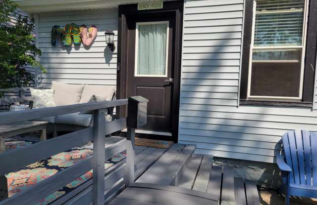 919 Elliott Avenue Gallery 3