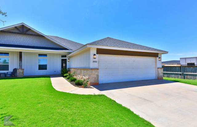 3/2/2 duplex! NEWLY UPDATED! photos photos