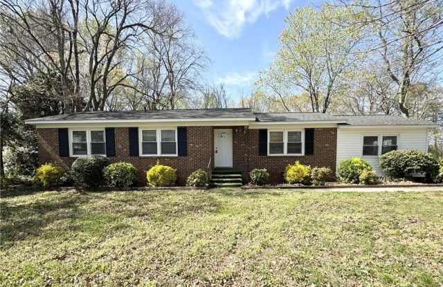 Well Maintained 3 Bedroom/2 Bathroom Home photos photos