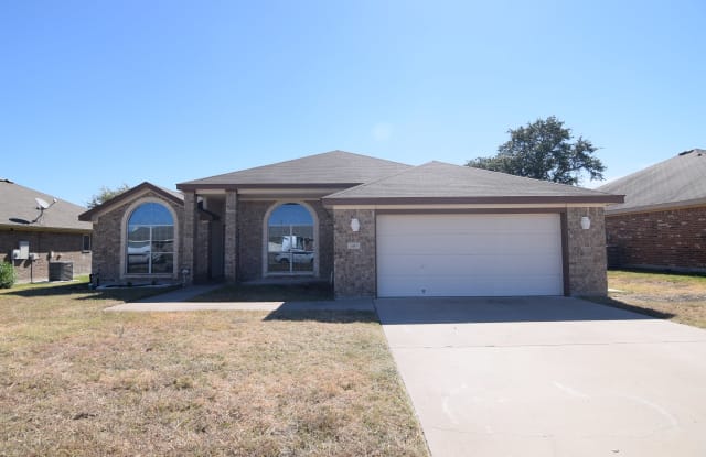 2416 Isabelle Dr photos photos