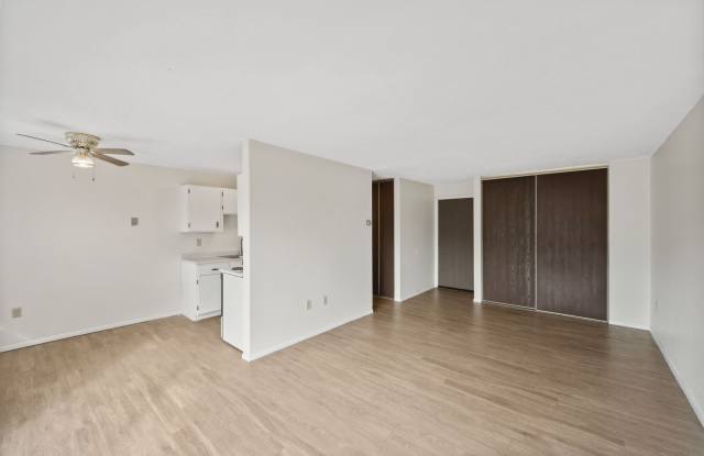 Van Dyke Apartments Gallery 3