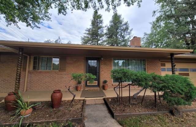 Cozy 3 Bedroom Home for Rent on Parkview Blvd photos photos