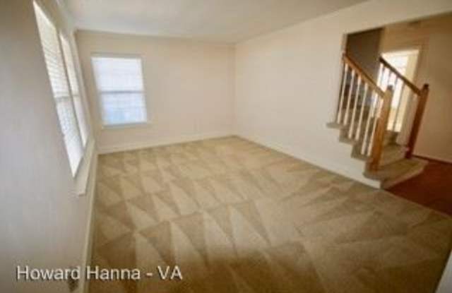 801 Calvert Court Gallery 2