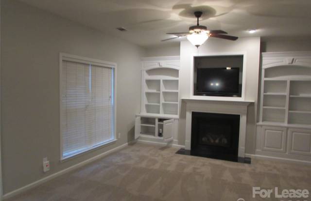 127 Tilton Drive Gallery 4