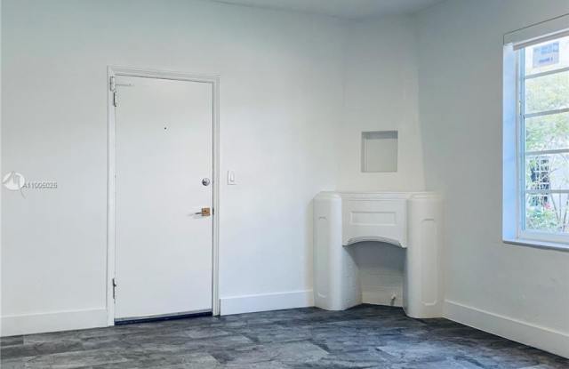 1605 Jefferson Avenue - 1605 Jefferson Ave, Miami Beach, FL 33139