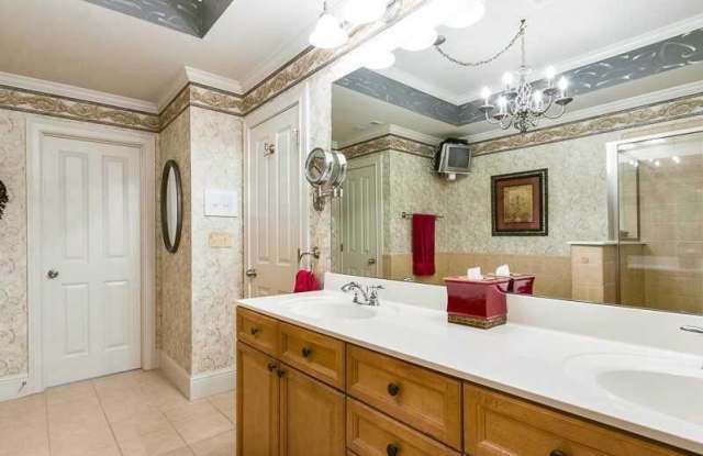 5214 Venetian Lane Gallery 3