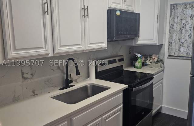 6055 W 19th Ave photos photos