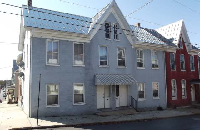 40 A S. Penn St., Shippensburg - 1 Bedroom - $800/Mo (Inc W/S/T /HEAT) - Avail Aug 2025 photos photos