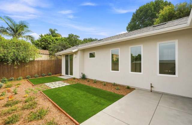 424 North Rios Avenue Gallery 3
