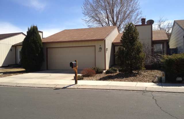 Charming 2 Bedroom Patio Home - 725 San Gabriel Place, Colorado Springs, CO 80906