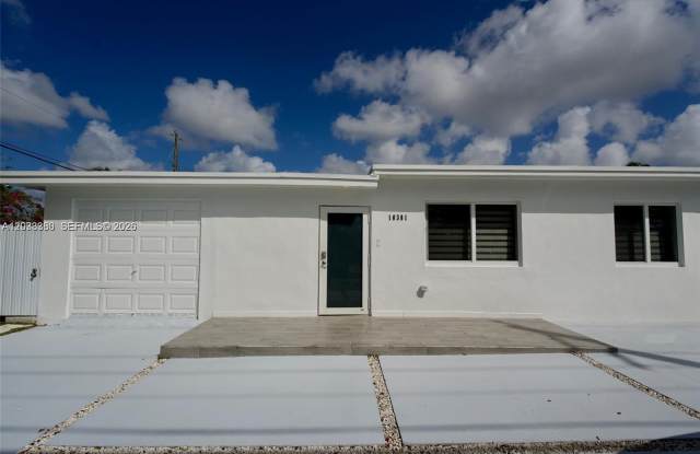 10381 SW 32nd St photos photos